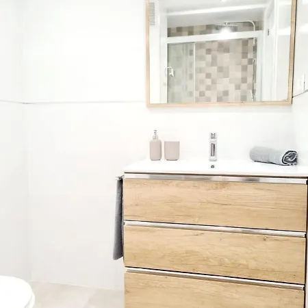 Moderno Y Con Estilo En La Carihuela Appartamento